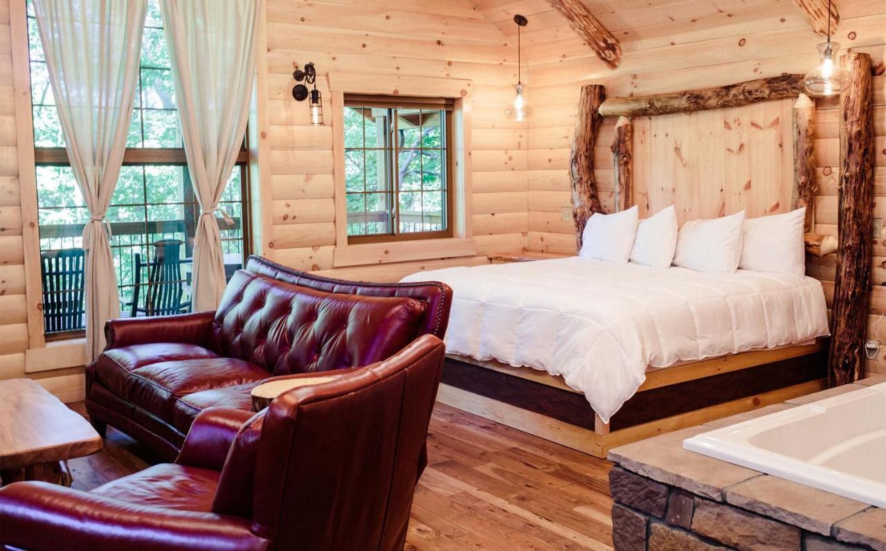Cricket Hill Treehouse By Amish Country Lodging 밀러스버그 외부 사진